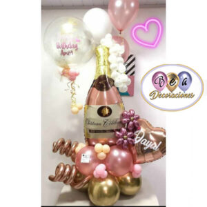 Bouquet con botella y burbujas con globos con helio.